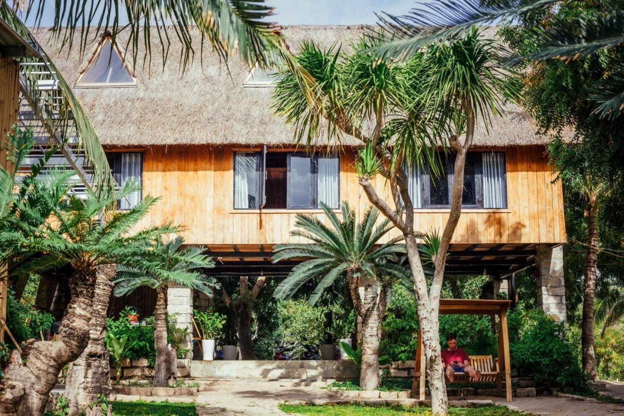 Villa Dao Hoa Vang Cam Ranh - Venuestay Eksteriør billede