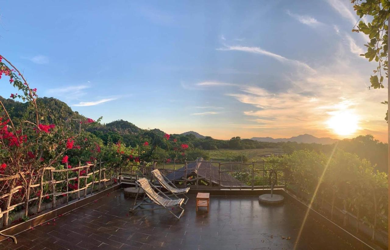 Villa Dao Hoa Vang Cam Ranh - Venuestay Eksteriør billede
